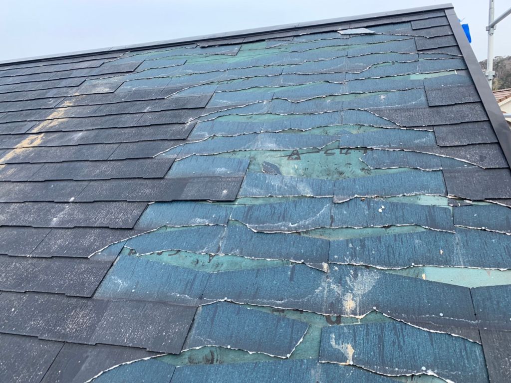 施工前：屋根一部雨漏り